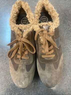 Paul Green Brown Suede Fur-Lined Athletic Sneakers